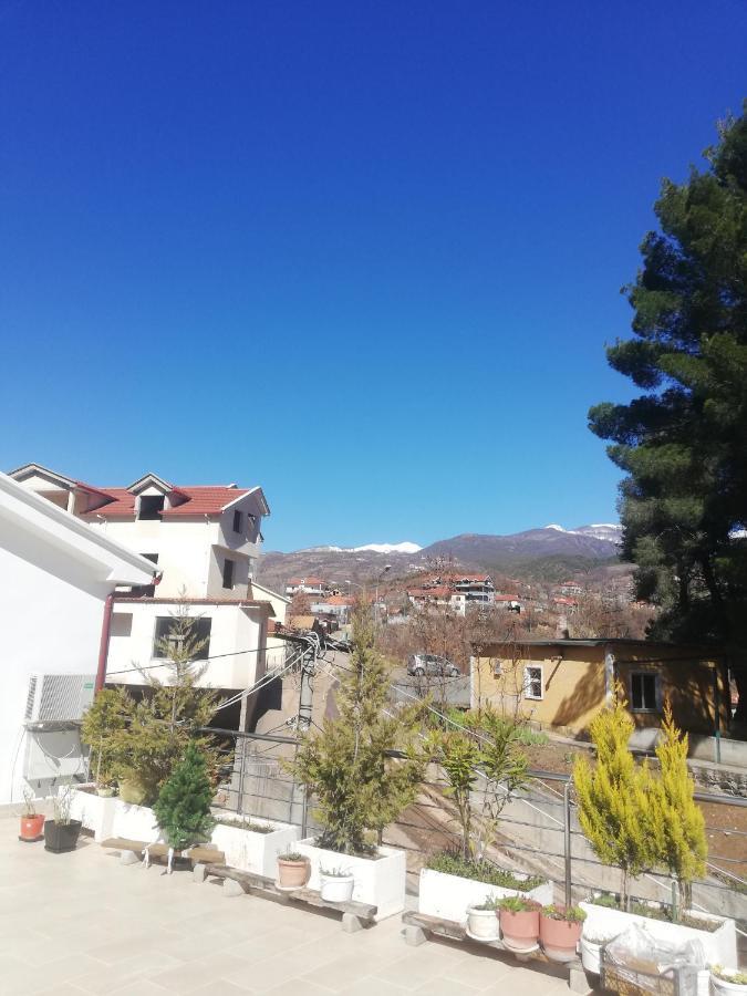 Home 12 Librazhet Εξωτερικό φωτογραφία
